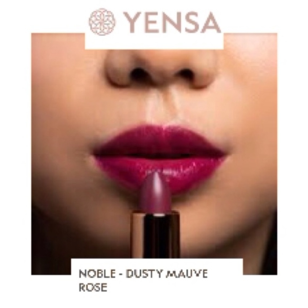 YENSA Noble Vibrant Silk Hydrating Hyaluronic + Vitamin E Lipstick in NOBLE BNIB